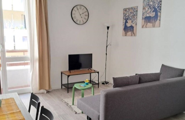 Joli Studio Nouvellement Meublé et Rénové, Proche de Toutes Commodités et Plages
