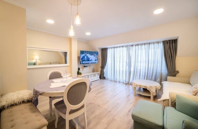 Julia Central Apartment