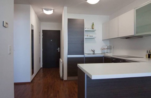 Juls Apartment/w parking and AC in 3 Towers