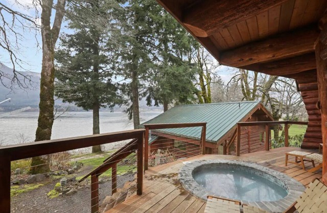Juniper Cabin at Wilder and Pine Riverside Cabins