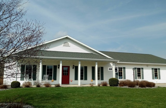 Just Like Home, Private Rooms, Sleeps 16(No Bunk Beds), 13 Miles To Lambeau