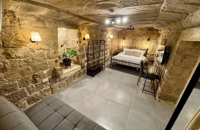 Kappella Boutique - Room 1