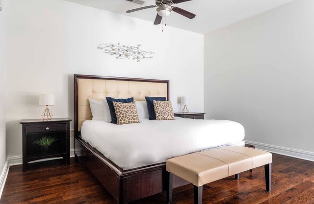Kasa | Welcoming Suite + Kitchenette | Austin