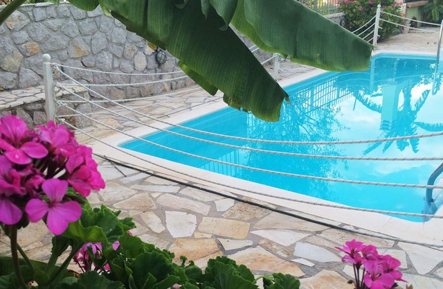 KASSANDRA VILLA - HOUSE WITH VIEW & POOL