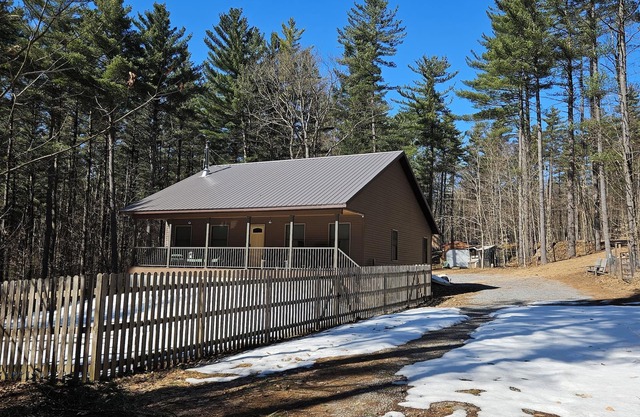 Kate's Creekside Stables nLocated on Otter Creek Horse Trails/ATV trail