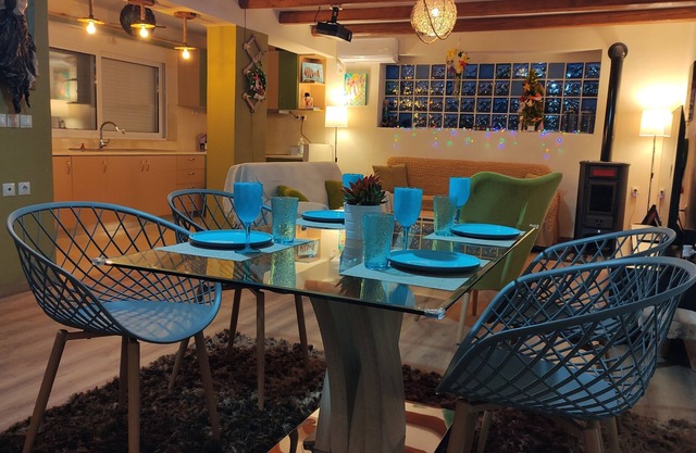 Katia's Country House is located 3 km from Kiato beach.