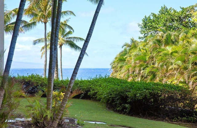 KBM Resorts | Spacious 6-Bedroom Montage Kapalua Collection | Multi Unit Listing | Same Floor | Ocean Views | 2 Free Rental Cars! MON-2204/06