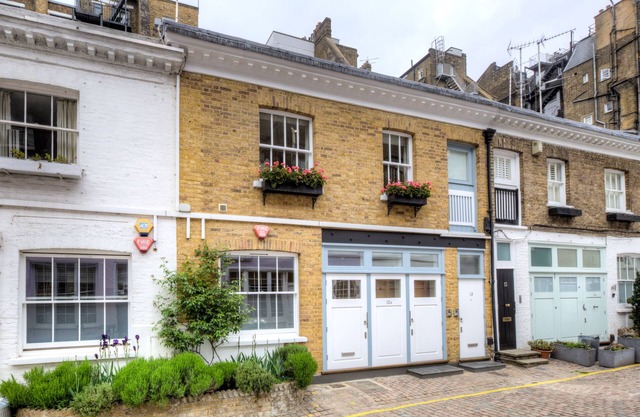 Kensington: Gorgeous Mews House (8 - 12 guests)