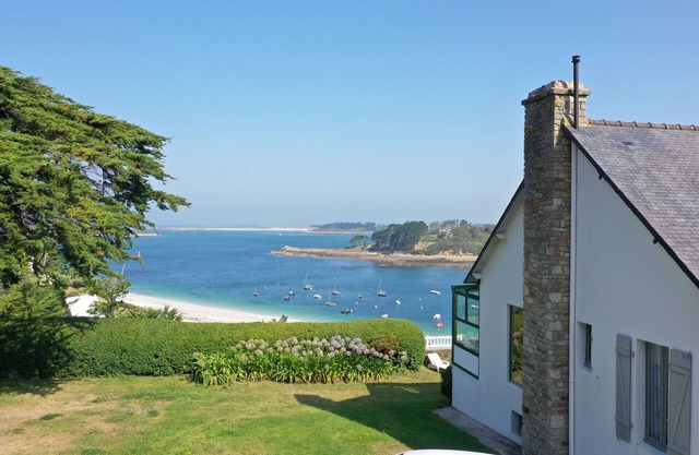 KER HUELLA - Superb sea views/private beach access