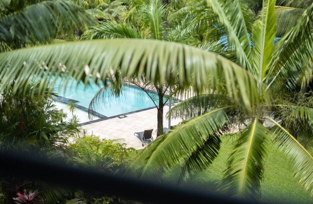 Kewarra Beach Studio Apt with Resort Pool & BBQ