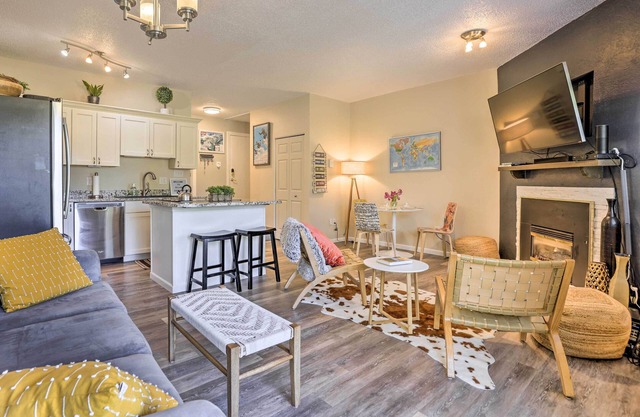 Keystone Condo w/Patio & Mountain Views!