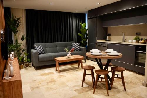 Khalkedon Suites