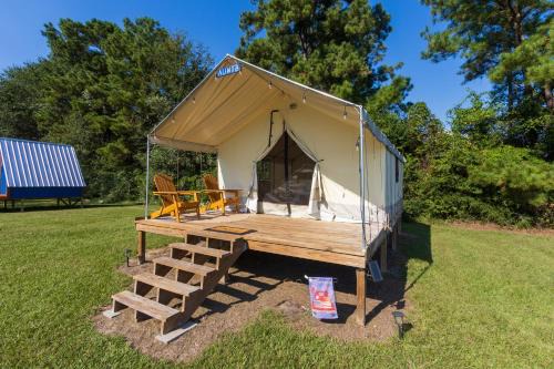 Khushatta Hills Ranch Glamping - Aunt B