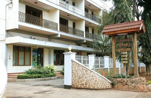 Kilimanjaro Crane Hotel Safari
