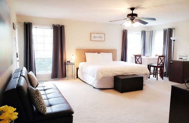 King Guest Suite - A TOGAR Vacation Rental