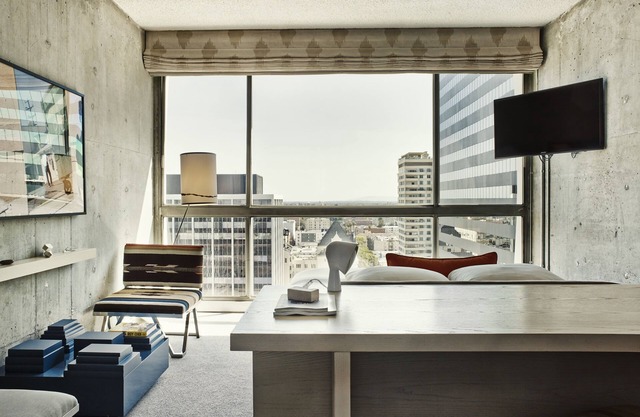 King Room at The LINE Hotel Los Angeles, Pet-friendly Property, Outdoor Pool!