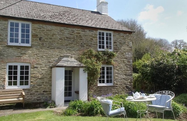 KINGBARTH, family friendly, luxury holiday cottage in Lerryn