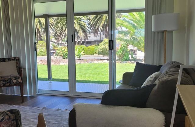 Kingo's beach housen3 Bedrooms,1 Queen bed, 2 Double bedsn