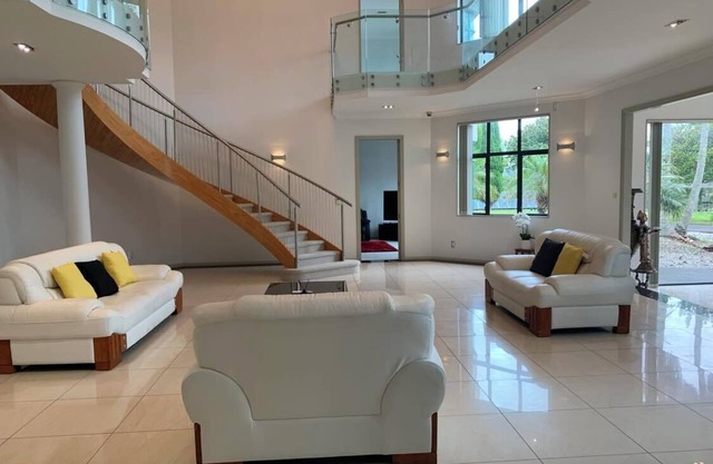 Kingseat Manor