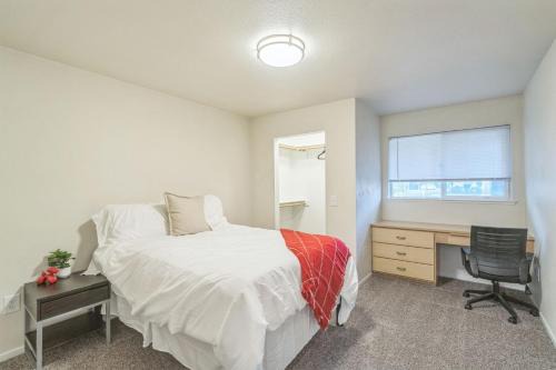 Kinsrow Spacious Apartment in Prime Location