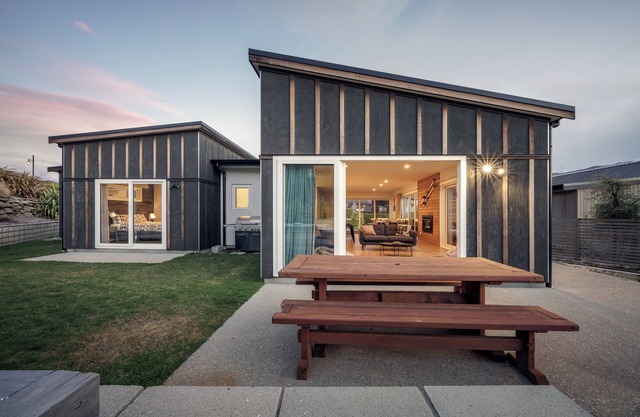 Kirimoko Retreat - Wanaka Holiday Home