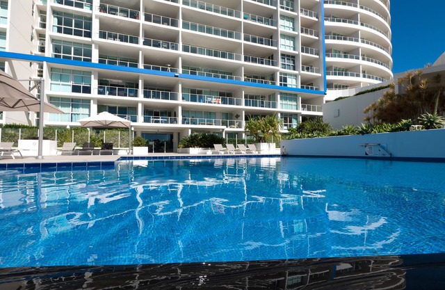 Kirra Surf Apartments