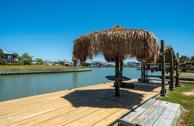 Knot A Care | Bring your Boat! 100ft Dock & Boat Slip