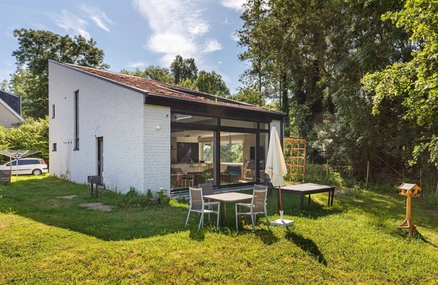 Kobbegem Villa with Garden