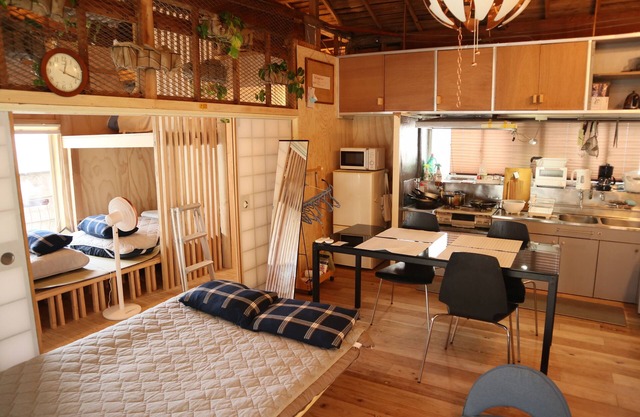 Komae Art House-Whole house near station