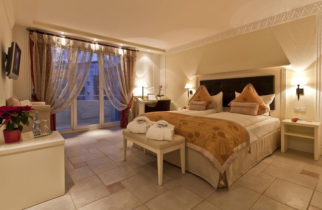 Komfort Doppelzimmer mit Balkon oder Dachterrasse und Badezimmer