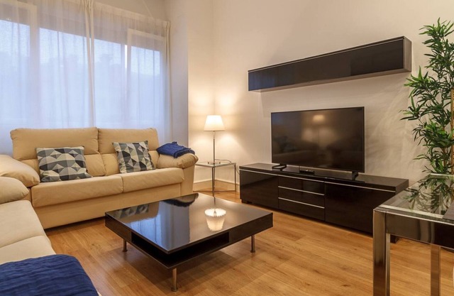 Konporte Renovated Apartment With Wifi and Garage