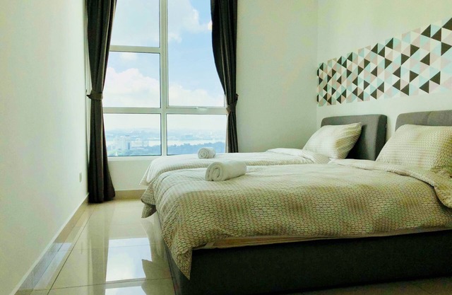 【KSL】Sea/City View High Floor 3BR Family Suite with Balcony (6px)