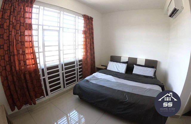 KULAI HOME STAY @IOI MALL/JPO/AEON/SENAI AIRPORT
