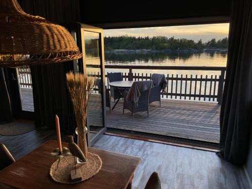 Kustvy - En Destination intill Havet