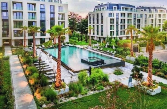 Luxury Studio with pools , 150 m. from Black Sea beach