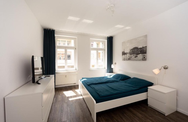 L.E. Home