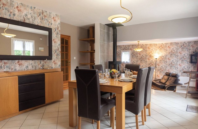 L'Escapade, house with garden, billiards, table soccer, fitness area