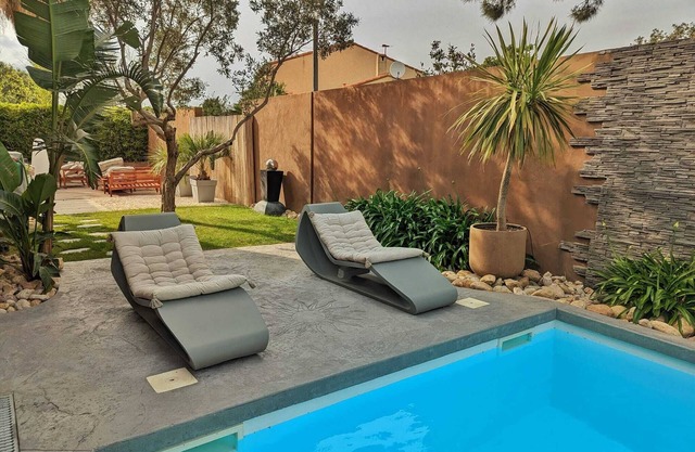 L'hacienda, Maison De Caractère Avec Piscine et Jardin Paysager