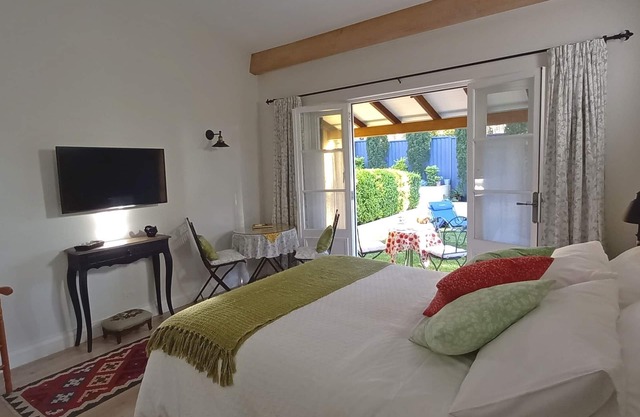 L'Olivette B&B Olive RoomnFor 2 Adults OnlynUnsuitable for Children.