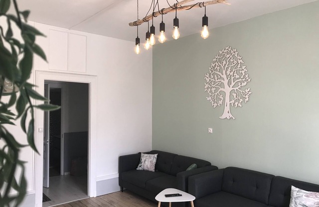 L'Oréline, charming house with cosy garden in the heart of JURA