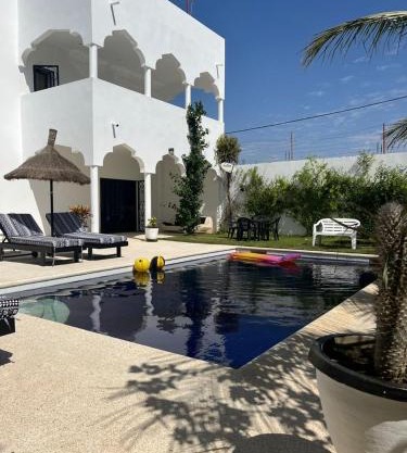 La Baraka, extravagant villa for 8 with pool in Saly
