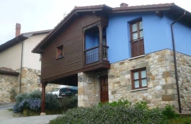 La Casa de Arriba. Villar de Huergo. Piloña