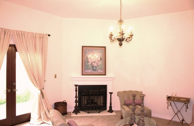 La Casa di Pasadena- Impressionist Art Lover's Dream
