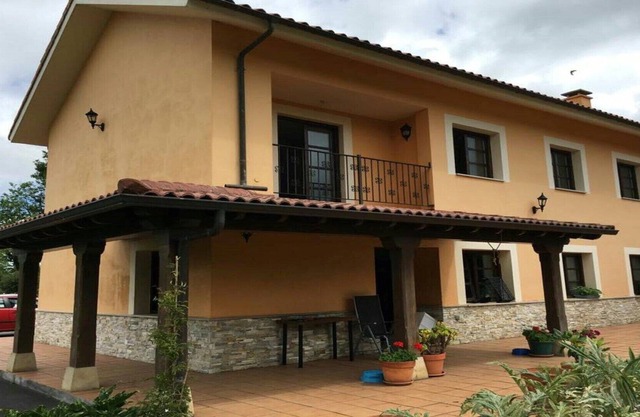 La Cerezalina, discreet and quiet family villa