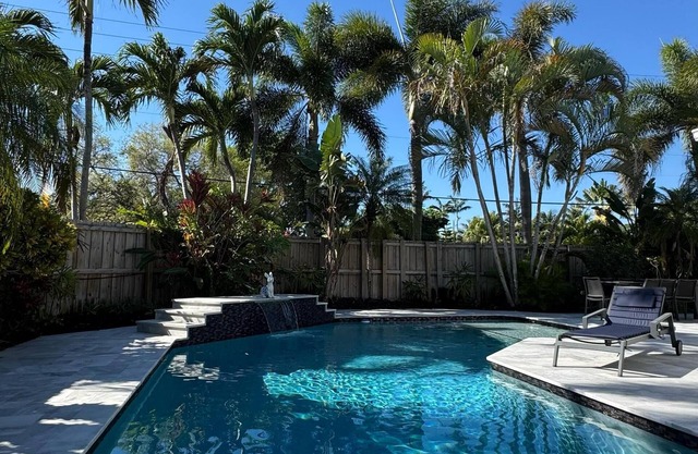 La Dolce Villa - Family-Friendly 3BR Pool Home in Quiet Neighborhood