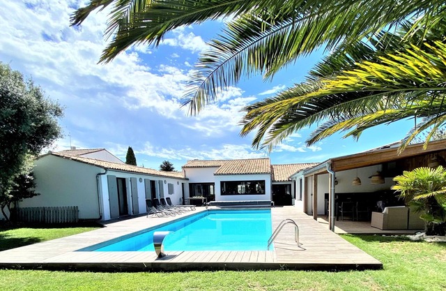 La Flotte - 5-star architect-designed house - 8 peoples