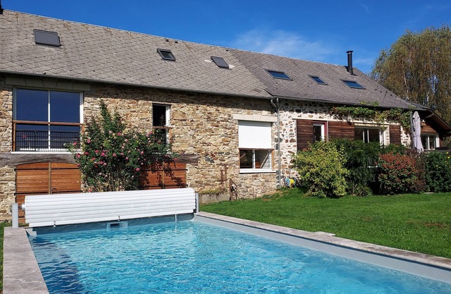 La Grange de La Tuilerie, Gîte Tout Confort Avec Piscine, à 7 km d' Uzerche