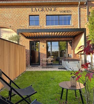 La Grange-Vorsen Logement privatif de 100m2 avec bain balnéo, cabine Infrarouge, jacuzzi