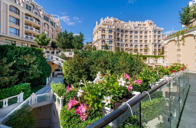 La Mer Apartcomplex Residence