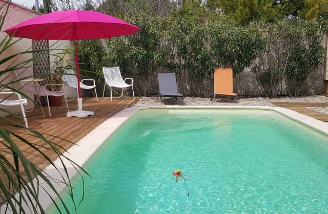 La Petite Garcine 6 minutes walk from the city center, secure parking